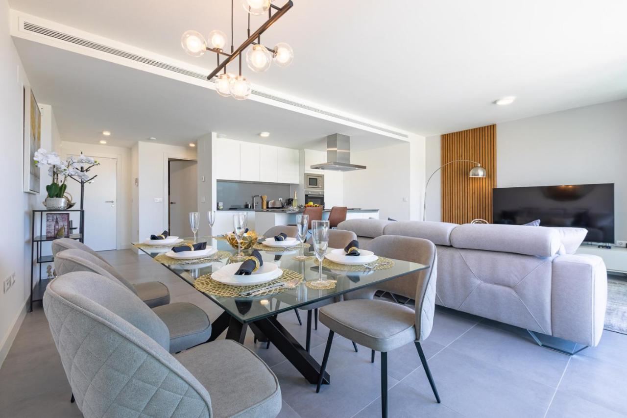 شقة The Golden Oasis Penthouse إِستيبونا المظهر الخارجي الصورة