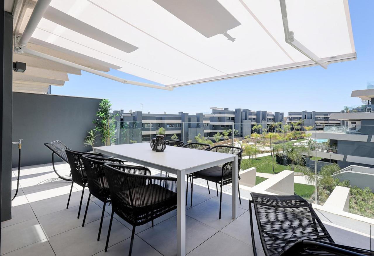 شقة The Golden Oasis Penthouse إِستيبونا المظهر الخارجي الصورة
